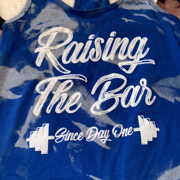 MuscleBox tank bundle! - Picture 3 of 4